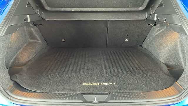 Nissan Qashqai NISSAN Qashqai 1.3 DIG-T MHEV Tekna SUV 5dr Petrol Hybrid Manual Euro 6 (s/s) (1