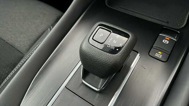 Nissan Qashqai NISSAN Qashqai 1.3 DIG-T MHEV N-Connecta SUV 5dr Petrol Hybrid XTRON Euro 6 (s/s