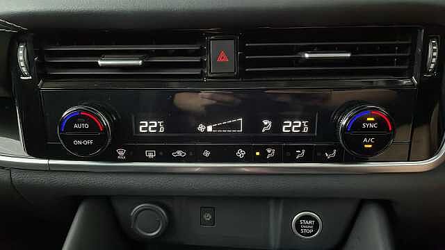 Nissan Qashqai NISSAN Qashqai 1.3 DIG-T MHEV N-Connecta SUV 5dr Petrol Hybrid XTRON Euro 6 (s/s