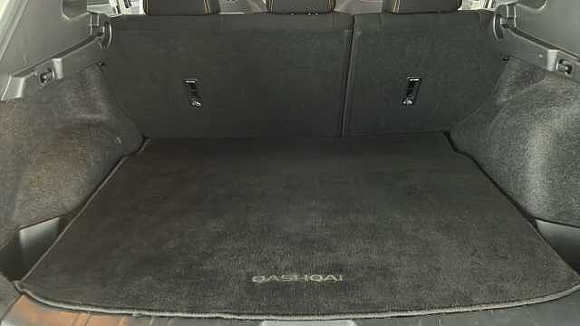 Nissan Qashqai NISSAN Qashqai 1.3 DIG-T N-Motion SUV 5dr Petrol Manual Euro 6 (s/s) (140 ps)