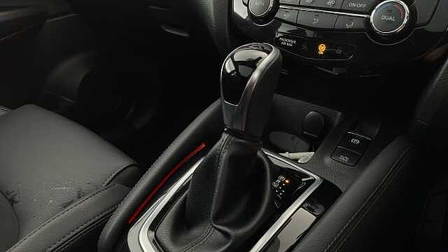 Nissan Qashqai NISSAN Qashqai 1.3 DIG-T n-tec SUV 5dr Petrol DCT Auto Euro 6 (s/s) (160 ps)