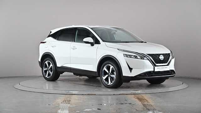 Nissan Qashqai NISSAN Qashqai 1.3 DIG-T MHEV N-Connecta SUV 5dr Petrol Hybrid Manual Euro 6 (s/