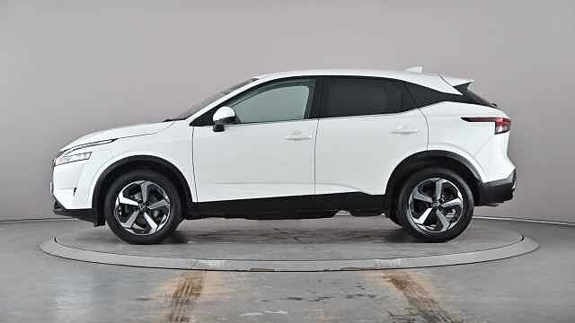 Nissan Qashqai NISSAN Qashqai 1.3 DIG-T MHEV N-Connecta SUV 5dr Petrol Hybrid Manual Euro 6 (s/