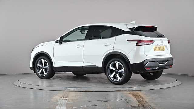 Nissan Qashqai NISSAN Qashqai 1.3 DIG-T MHEV N-Connecta SUV 5dr Petrol Hybrid Manual Euro 6 (s/