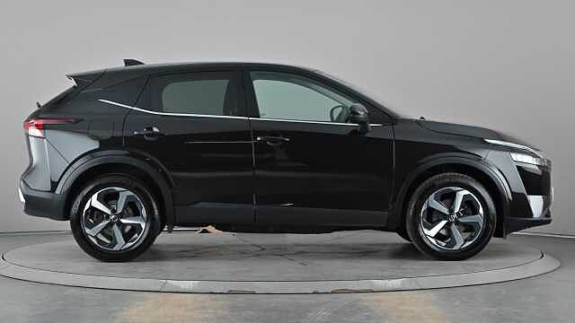 Nissan Qashqai NISSAN Qashqai 1.3 DIG-T MHEV N-Connecta SUV 5dr Petrol Hybrid XTRON Euro 6 (s/s