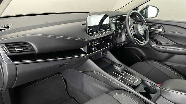 Nissan Qashqai NISSAN Qashqai 1.3 DIG-T MHEV N-Connecta SUV 5dr Petrol Hybrid XTRON Euro 6 (s/s