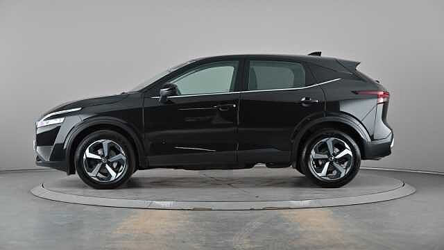Nissan Qashqai NISSAN Qashqai 1.3 DIG-T MHEV N-Connecta SUV 5dr Petrol Hybrid XTRON Euro 6 (s/s