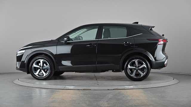 Nissan Qashqai NISSAN Qashqai 1.3 DIG-T MHEV N-Connecta SUV 5dr Petrol Hybrid XTRON Euro 6 (s/s
